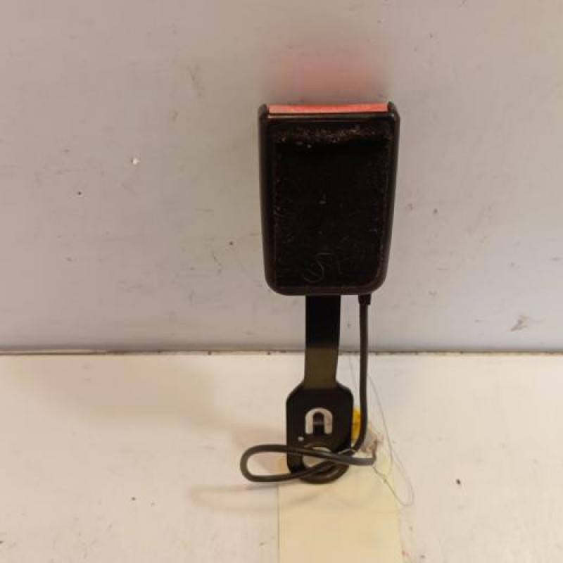 Attache ceinture avant gauche PEUGEOT 207
