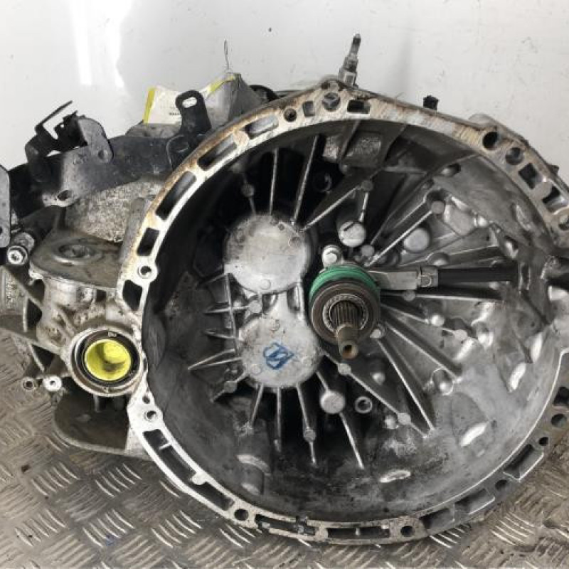 Boite de vitesses RENAULT TRAFIC 3 COURT