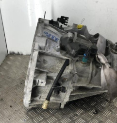 Boite de vitesses RENAULT TRAFIC 3 COURT Photo n°4