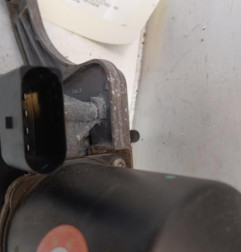 Moteur essuie glace avant droit FORD KUGA 2 Photo n°3