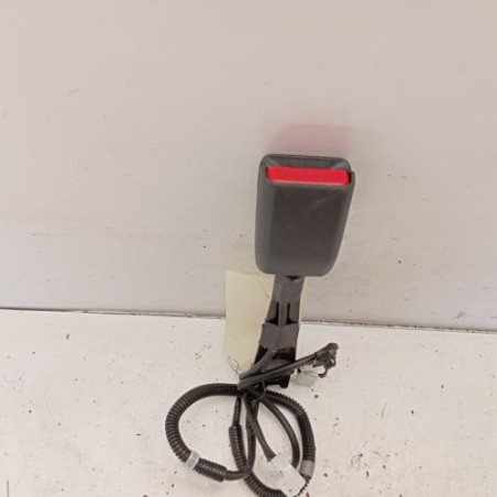Attache ceinture avant droit TOYOTA VERSO Photo n°1