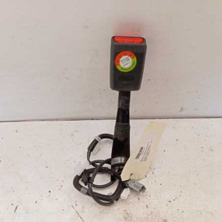 Attache ceinture avant droit TOYOTA VERSO