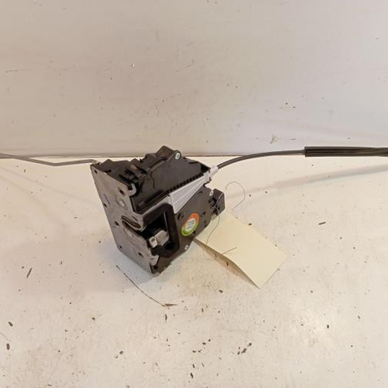 Serrure avant droit FIAT PUNTO 3 Serrure avant droit FIAT PUNTO 3