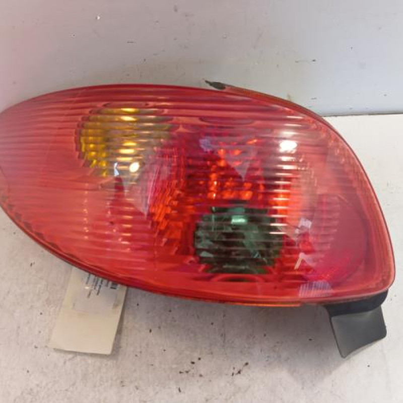 Feu arriere principal gauche (feux) PEUGEOT 206 Feu arriere principal gauche (feux) PEUGEOT 206