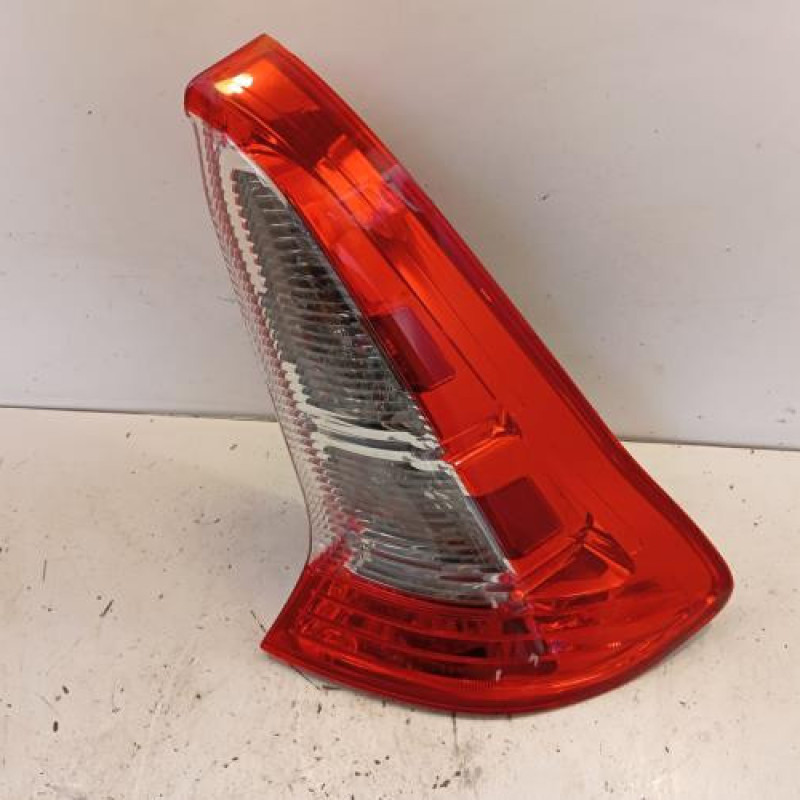 Feu arriere principal droit (feux) CITROEN C4 1 Feu arriere principal droit (feux) CITROEN C4 1