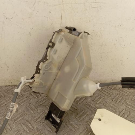 Serrure avant droit PEUGEOT 2008 2