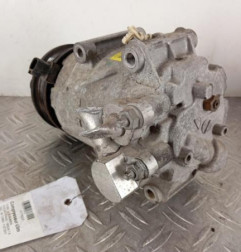 Compresseur clim FORD FOCUS 3 Photo n°4