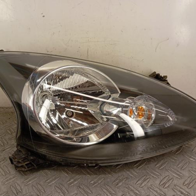 Optique avant principal droit (feux)(phare) TOYOTA AYGO 1