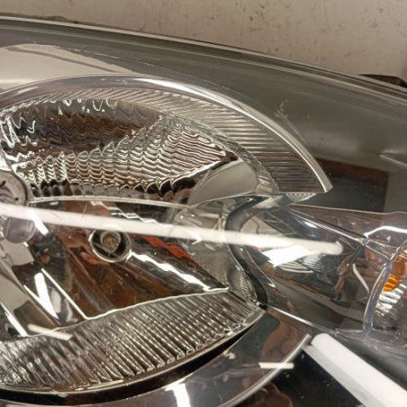 Optique avant principal droit (feux)(phare) TOYOTA AYGO 1