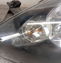 Optique avant principal gauche (feux)(phare) TOYOTA AYGO 1