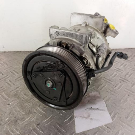 Compresseur clim RENAULT LAGUNA 3 Photo n°1