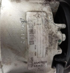 Compresseur clim RENAULT LAGUNA 3 Photo n°4