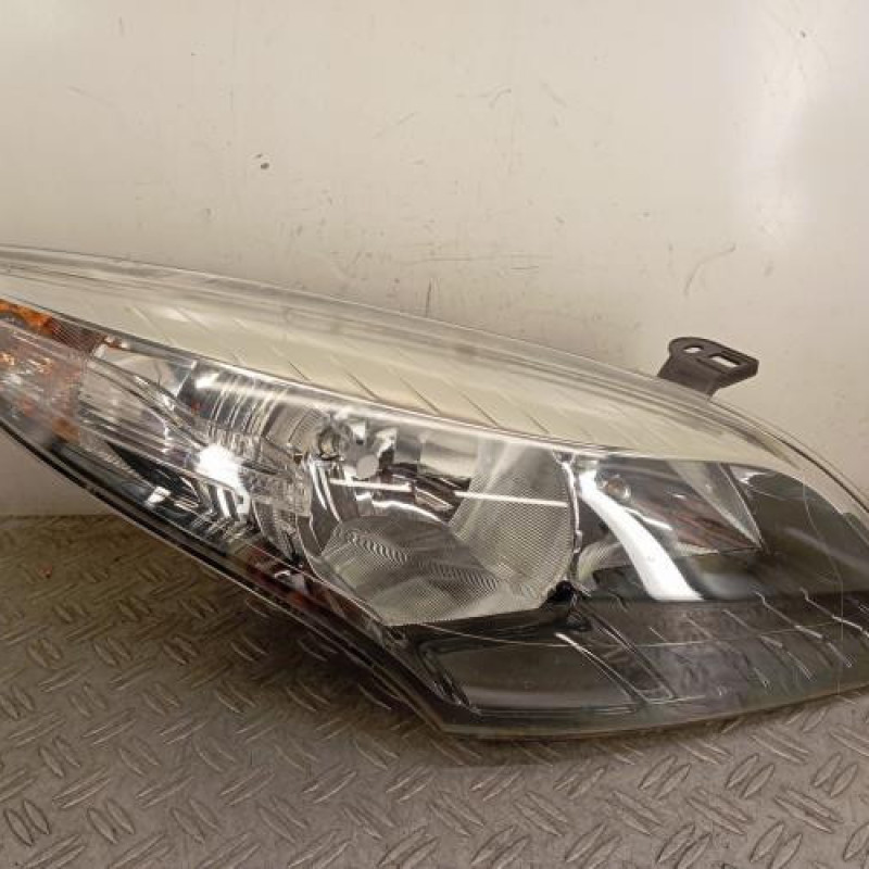 Optique avant principal droit (feux)(phare) RENAULT MEGANE 3