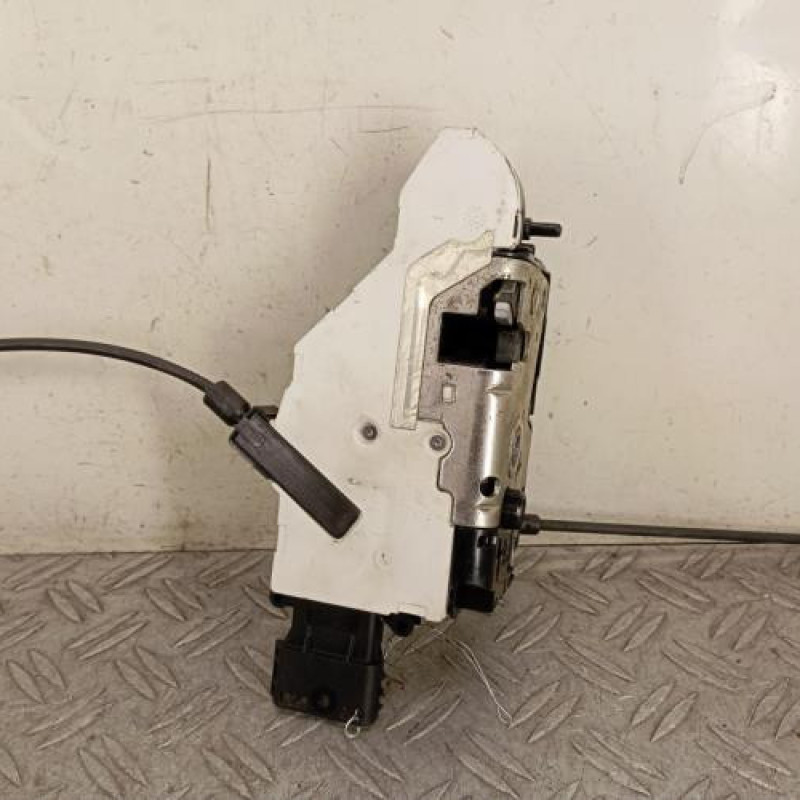 Serrure avant droit CITROEN C4 PICASSO 1 Serrure avant droit CITROEN C4 PICASSO 1