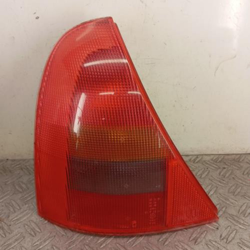 Feu arriere principal gauche (feux) RENAULT CLIO 2