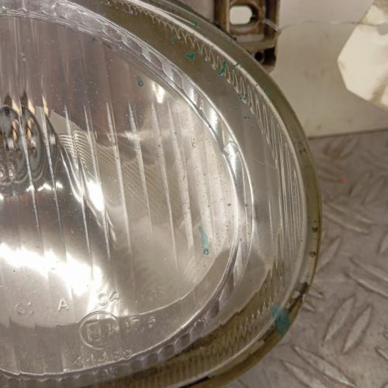 Optique avant principal droit (feux)(phare) VOLKSWAGEN GOLF 3