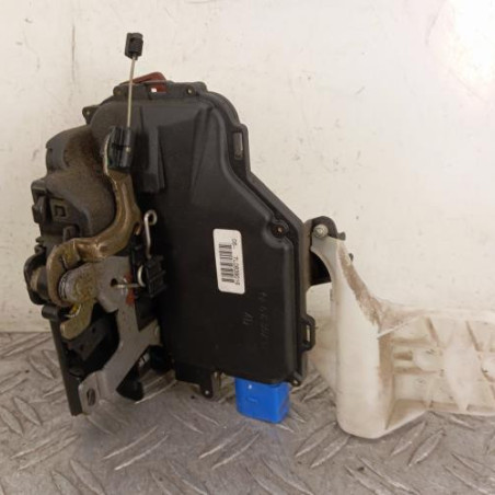 Serrure arriere droit VOLKSWAGEN TOURAN 1