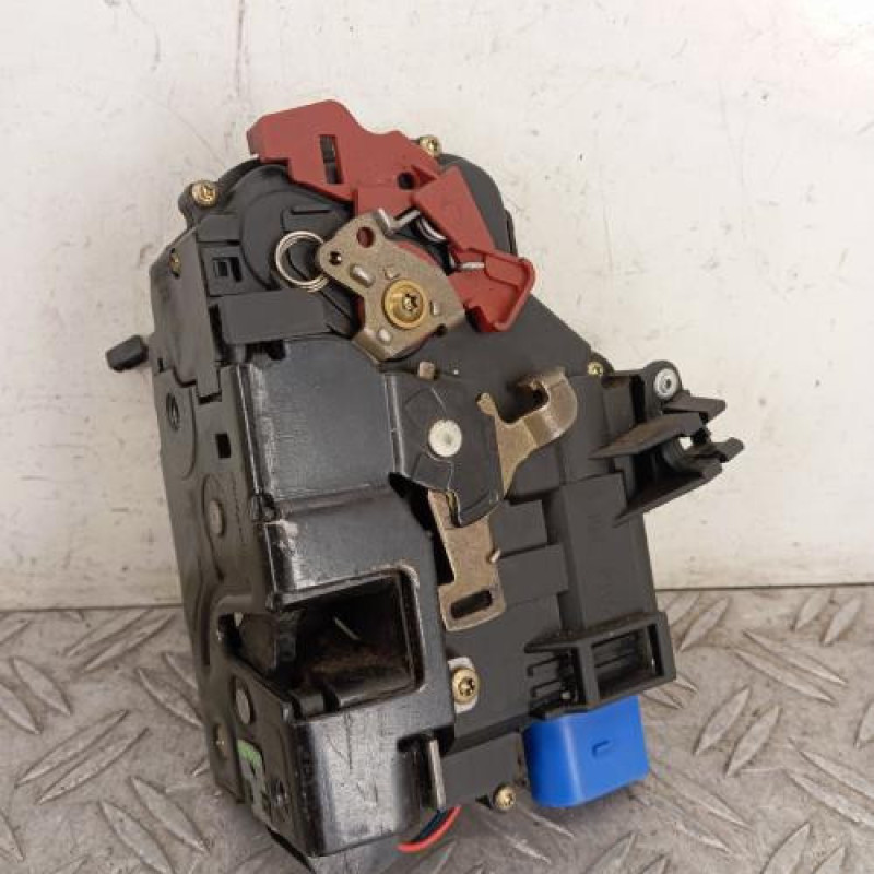 Serrure avant gauche VOLKSWAGEN TOURAN 1