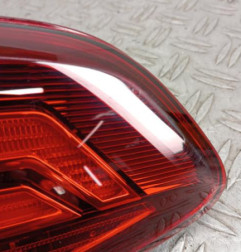 Feu arriere secondaire gauche (feux) VOLKSWAGEN GOLF 7