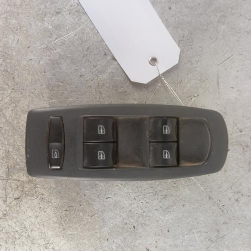 Interrupteur de leve vitre avant gauche RENAULT KOLEOS 1