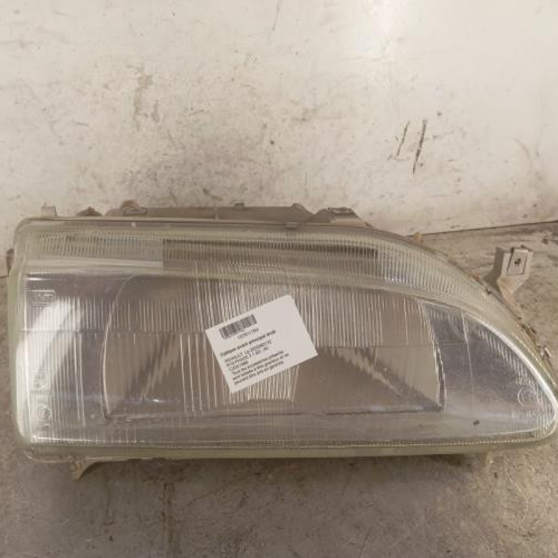 Optique avant principal droit (feux)(phare) RENAULT R19