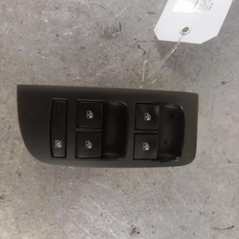 Interrupteur de leve vitre avant gauche OPEL ZAFIRA TOURER C