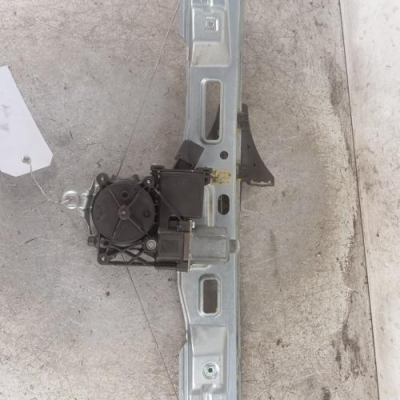 Leve vitre electrique arriere gauche OPEL ZAFIRA TOURER C