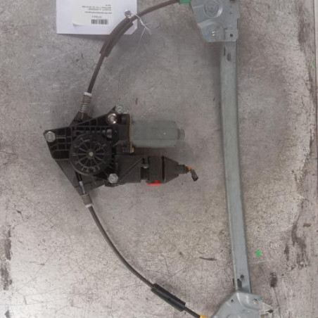 Leve vitre electrique avant gauche PEUGEOT 406 Photo n°1