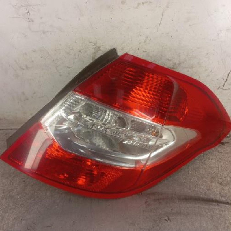 Feu arriere principal droit (feux) CITROEN C4 2 Feu arriere principal droit (feux) CITROEN C4 2