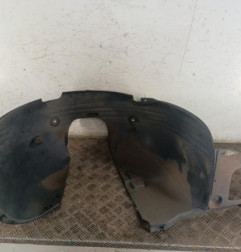Pare boue avant droit PEUGEOT 208 1