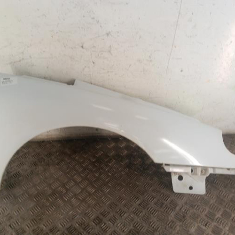 Aile avant droit RENAULT LAGUNA 1