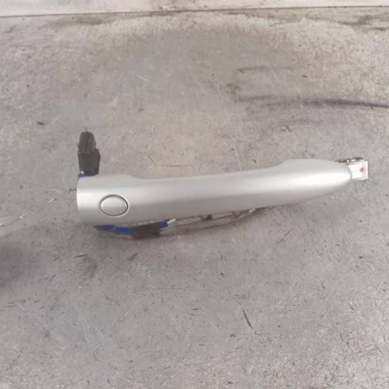 Poignee porte arriere droit RENAULT KOLEOS 1 Poignee porte arriere droit RENAULT KOLEOS 1