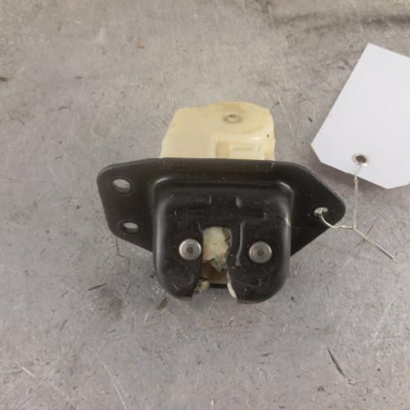 Serrure de hayon RENAULT KOLEOS 1 Serrure de hayon RENAULT KOLEOS 1