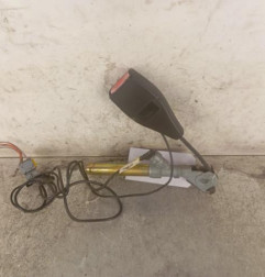 Attache ceinture avant gauche RENAULT CLIO 2