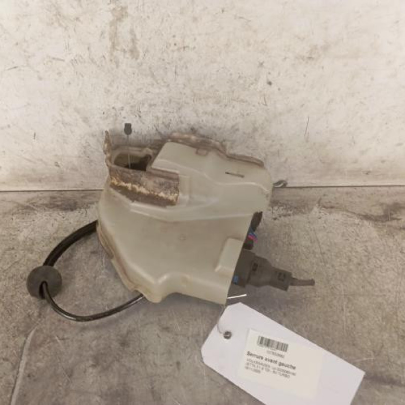 Serrure avant gauche VOLKSWAGEN JETTA 3