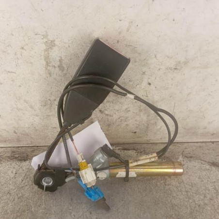 Attache ceinture avant gauche RENAULT CLIO 2