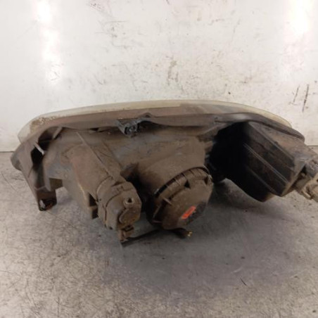 Optique avant principal droit (feux)(phare) PEUGEOT 106