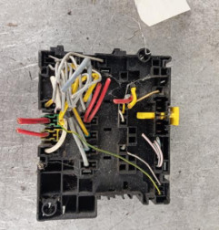 Boitier servitude moteur (BSM) PEUGEOT 406