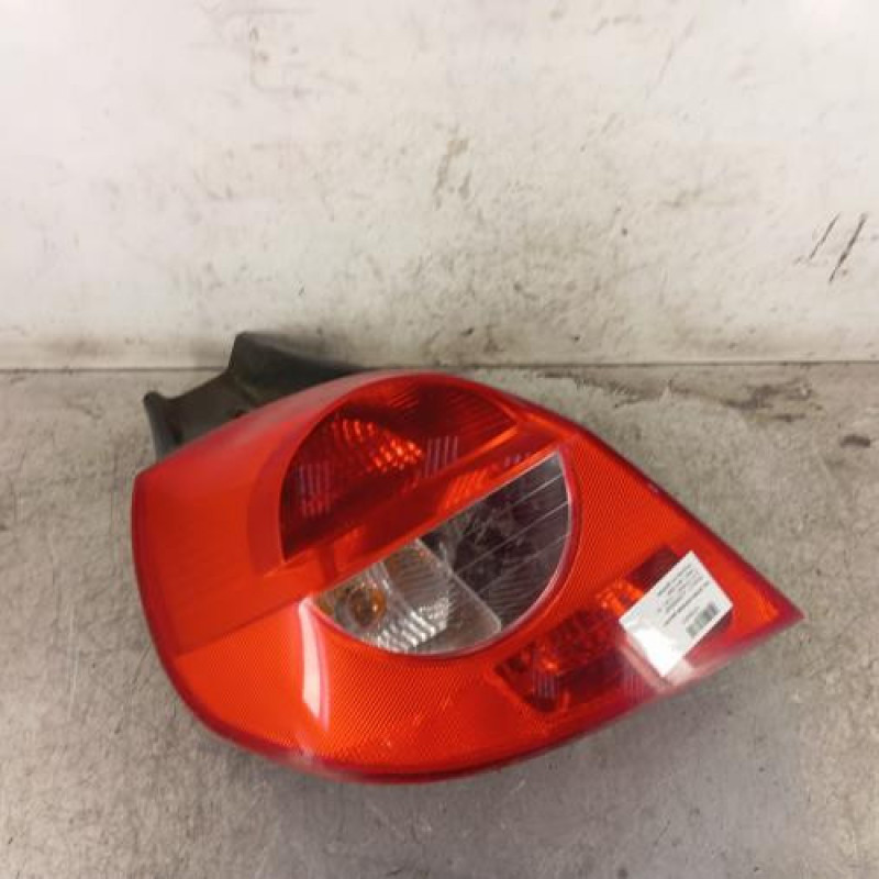 Feu arriere principal gauche (feux) RENAULT CLIO 3 Feu arriere principal gauche (feux) RENAULT CLIO 3