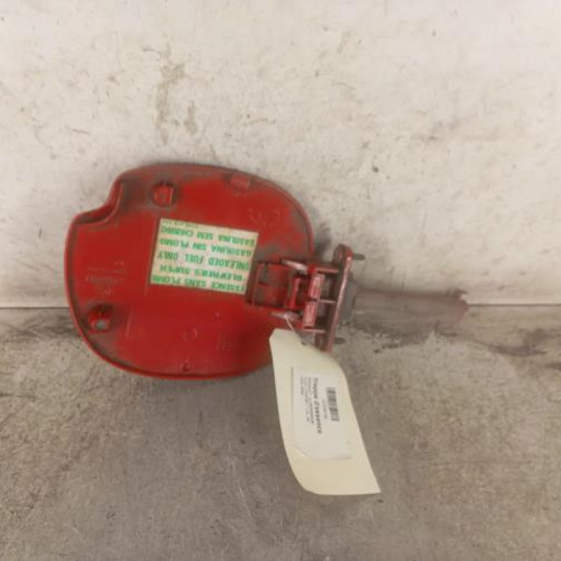 Trappe d'essence RENAULT CLIO 2 Trappe d'essence RENAULT CLIO 2