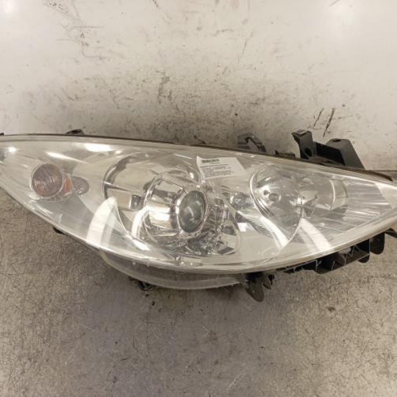 Optique avant principal droit (feux)(phare) PEUGEOT 307
