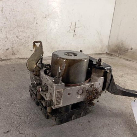Bloc ABS (freins anti-blocage) TOYOTA YARIS 1