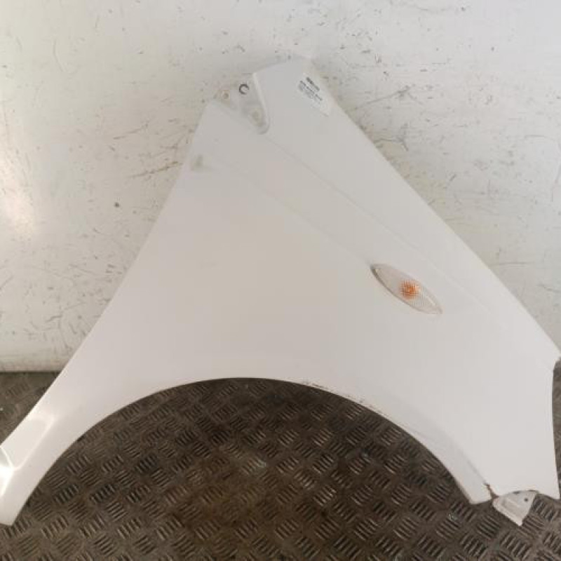 Aile avant droit TOYOTA YARIS 1