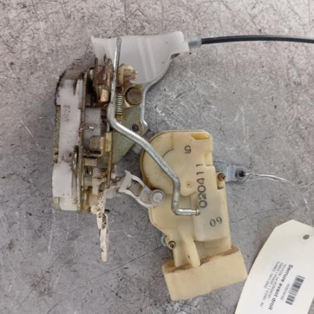 Serrure avant droit TOYOTA YARIS 1