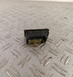 Interrupteur de leve vitre avant droit VOLKSWAGEN POLO 3