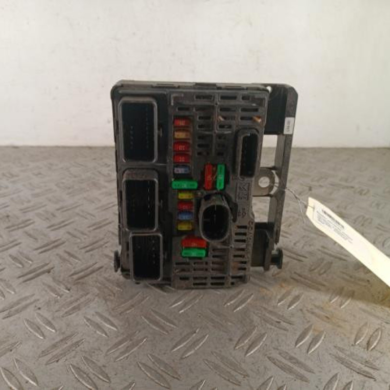 Boitier servitude moteur (BSM) PEUGEOT 307