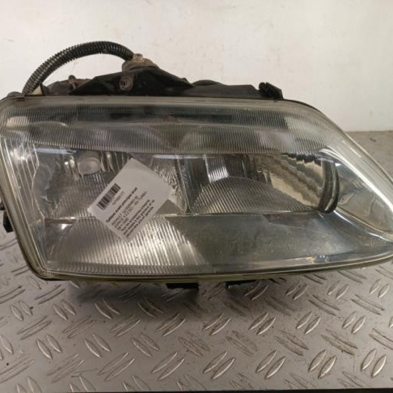 Optique avant principal droit (feux)(phare) RENAULT ESPACE 3