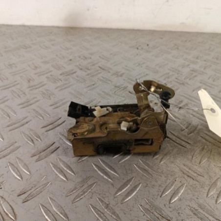 Serrure arriere droit RENAULT R19