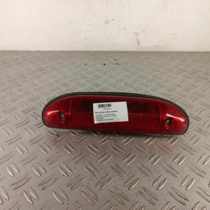Feu arriere stop central PEUGEOT BOXER 2 Feu arriere stop central PEUGEOT BOXER 2
