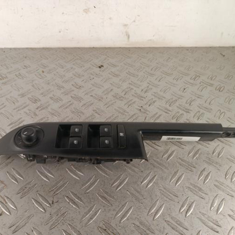 Interrupteur de leve vitre avant gauche CHEVROLET AVEO 2